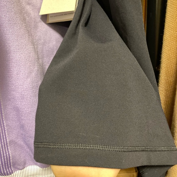 BNWT - TNA Globe Tank (S) - Picture 7 of 7